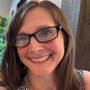 Meet your Posher, Georgiana